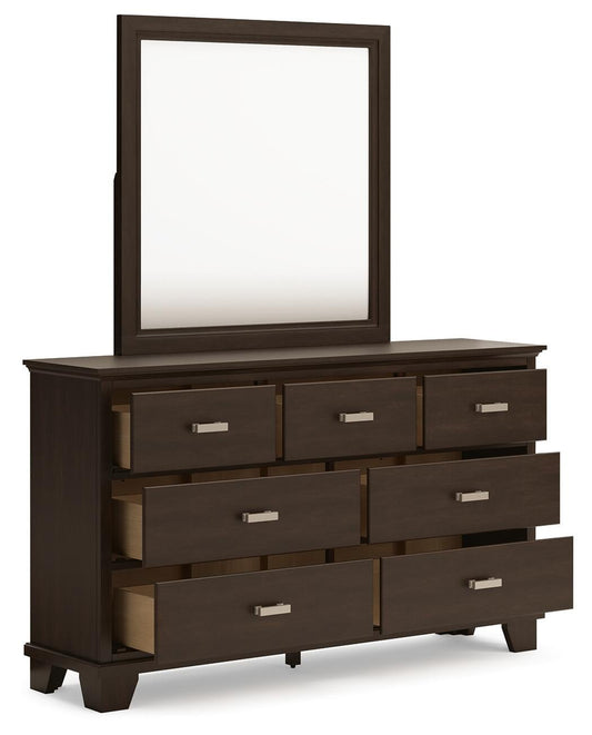 Covetown Queen Panel Bed with Mirrored Dresser and Nightstand