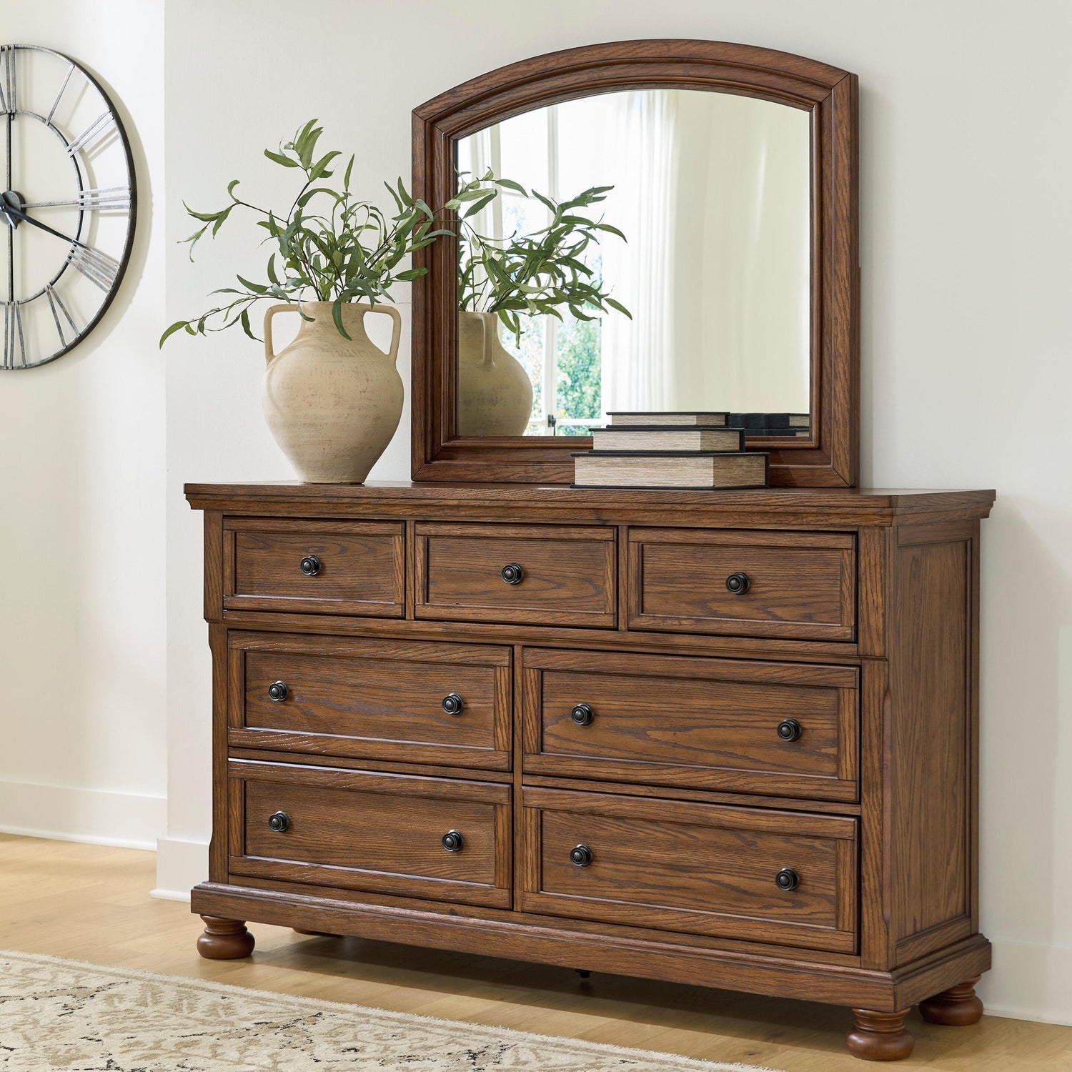 Bedroom > Dresser & Mirror
