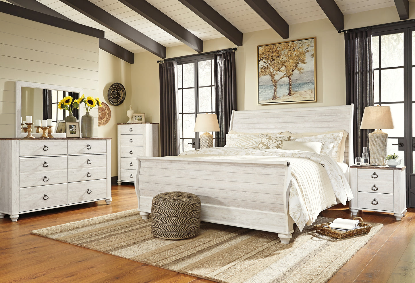 Willowton Queen Sleigh Bed with Mirrored Dresser, Chest and Nightstand