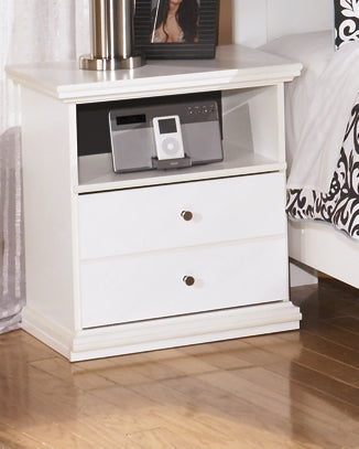 Bostwick Shoals Twin Panel Bed with Mirrored Dresser