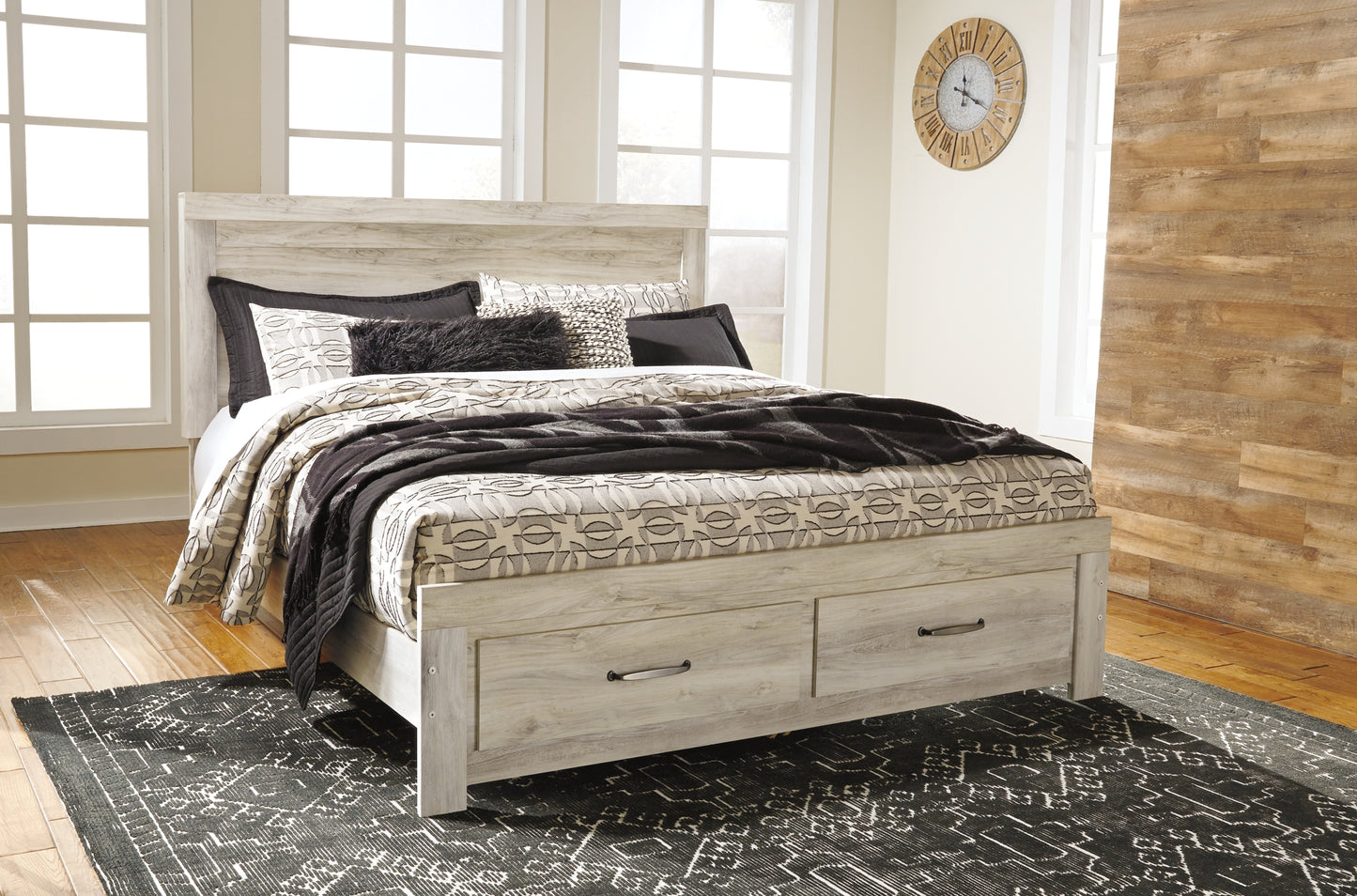 Bellaby Queen Platform Bed with 2 Storage Drawers with Dresser